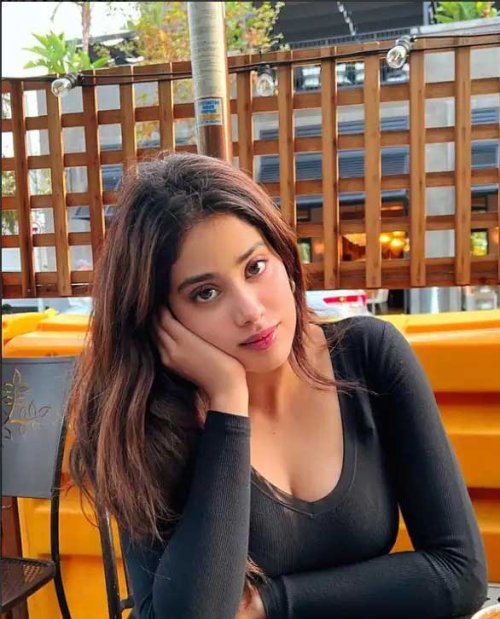 Janhvi Kapoor New Look