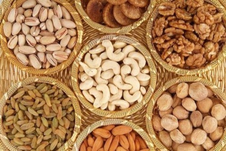 Health Tips for Winter : ठंड में अंजीर, बादाम और अखरोट पानी में भिगोकर क्‍यों खाना चाहिए ? जानिए यहाँ।