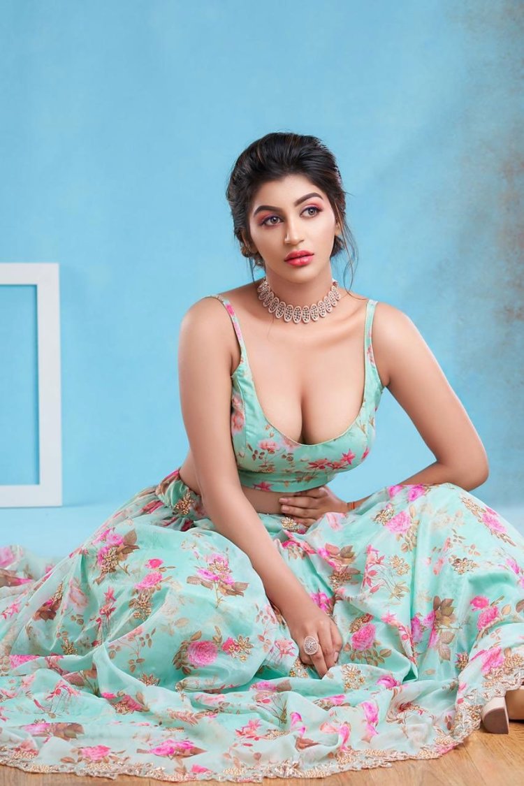 Yashika shared super photos in a hot look, fans took it: you can see the cool photos