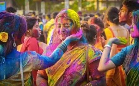 PLAY SAFE THIS HOLI, 2023