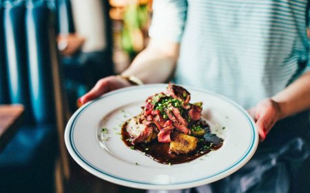 A Culinary Tour of Asia: From Vibrant Street Food to Exquisite Dining