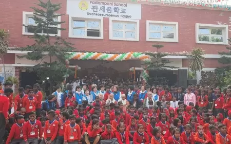 भारत का इकलौता स्कूल जहां बच्चे फीस में पैसे नहीं, बल्कि देते हैं कचरा