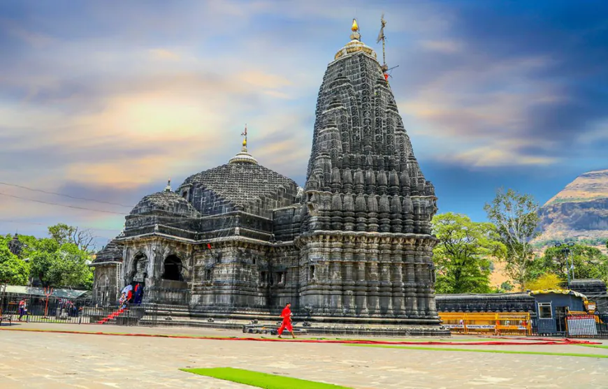 Trimbakeshwar Jyotirlinga: A Sacred Gem in Maharashtra